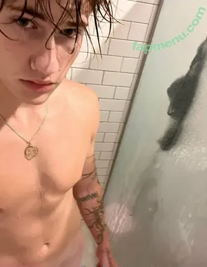  nude photo #0002