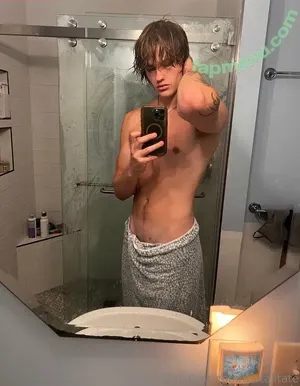  nude photo #0004