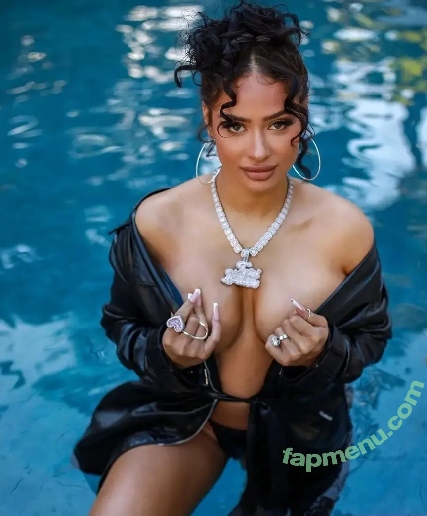 Tori Brixx nude photo #0010 (Hughes / toribrixx)
