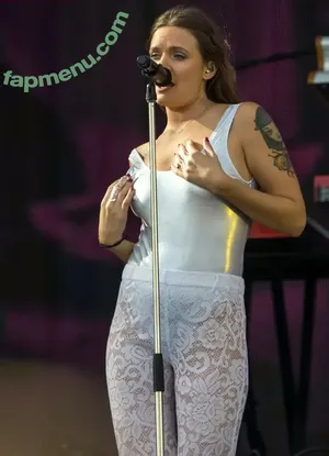 Tove Lo / cupfullofinsanity / tovelo nude photo #0583
