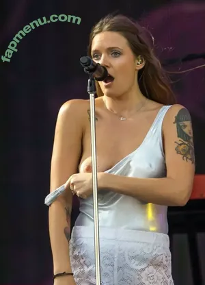 Tove Lo / cupfullofinsanity / tovelo nude photo #0585
