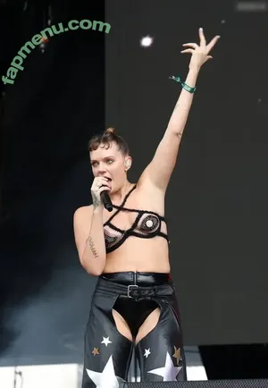 Tove Lo / cupfullofinsanity / tovelo nude photo #0588