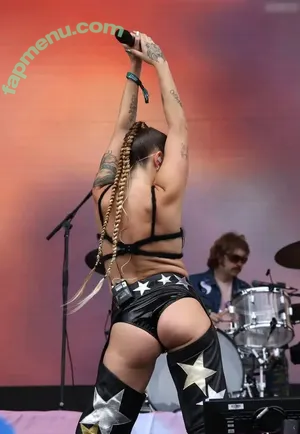 Tove Lo / cupfullofinsanity / tovelo nude photo #0597
