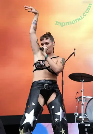Tove Lo / cupfullofinsanity / tovelo nude photo #0600