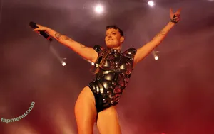 Tove Lo / cupfullofinsanity / tovelo nude photo #0602
