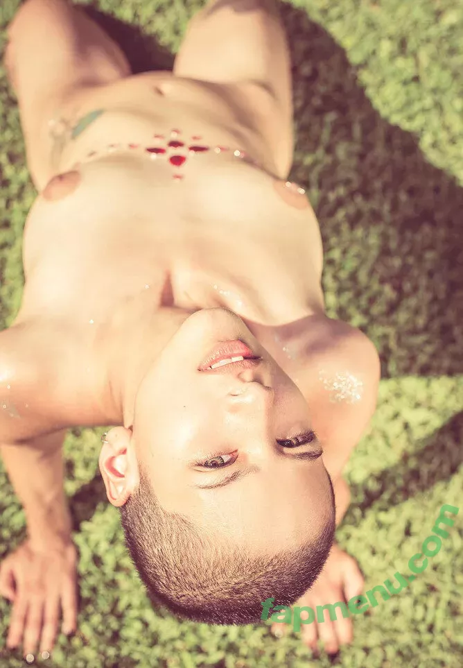 Toxic Mermaid nude photo #0010 (TMermaidd / toxic.mermaid / toxicmermaid)