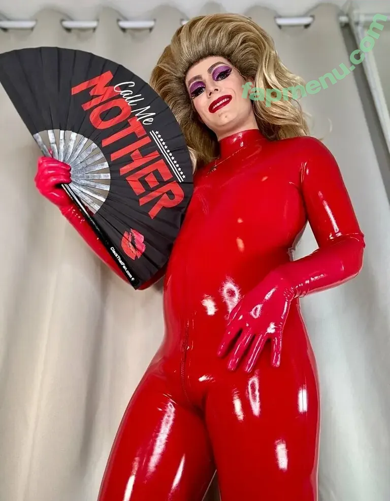 transfemdomqueen nude photo #0043 (transprincesslife)