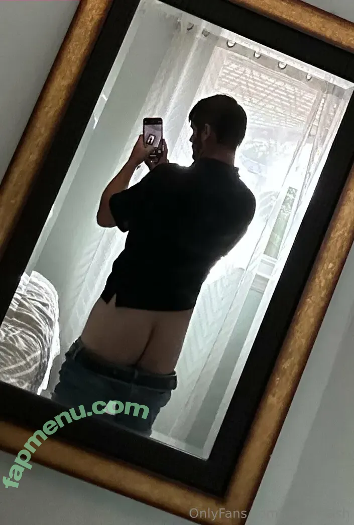 treysmash nude photo #0012 (__turnmeuptrey)