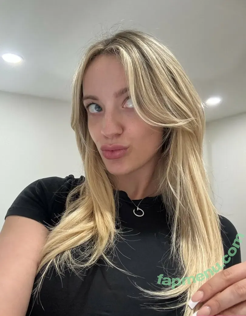 tricia.marchese nude photo #0007 (tricia.marchese)