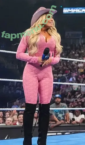 Trish Stratus / trishstratuscom nude photo #2420