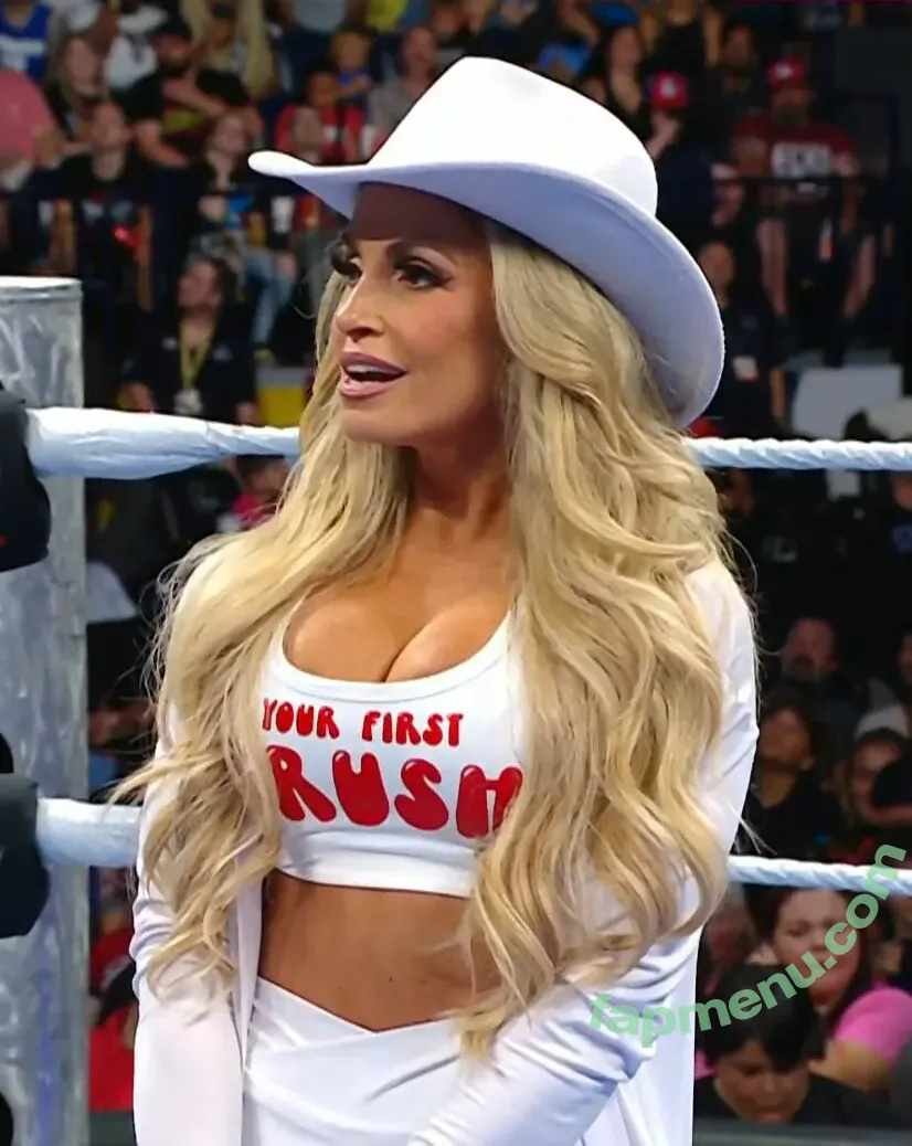 Trish Stratus nude photo #2429 (trishstratuscom)