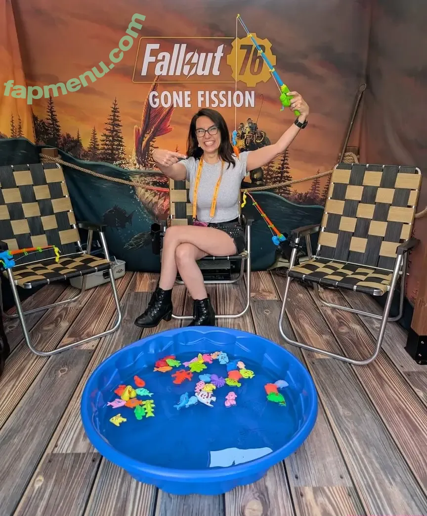 Trisha Hershberger nude photo #1605 (thatgrltrish)
