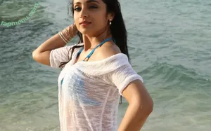Trisha Krishnan / trishakrishnan nude photo #0002