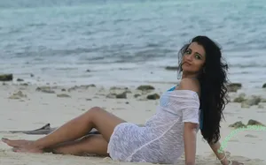 Trisha Krishnan / trishakrishnan nude photo #0023