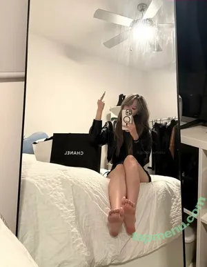 truongjens / truongjenn nude photo #0052