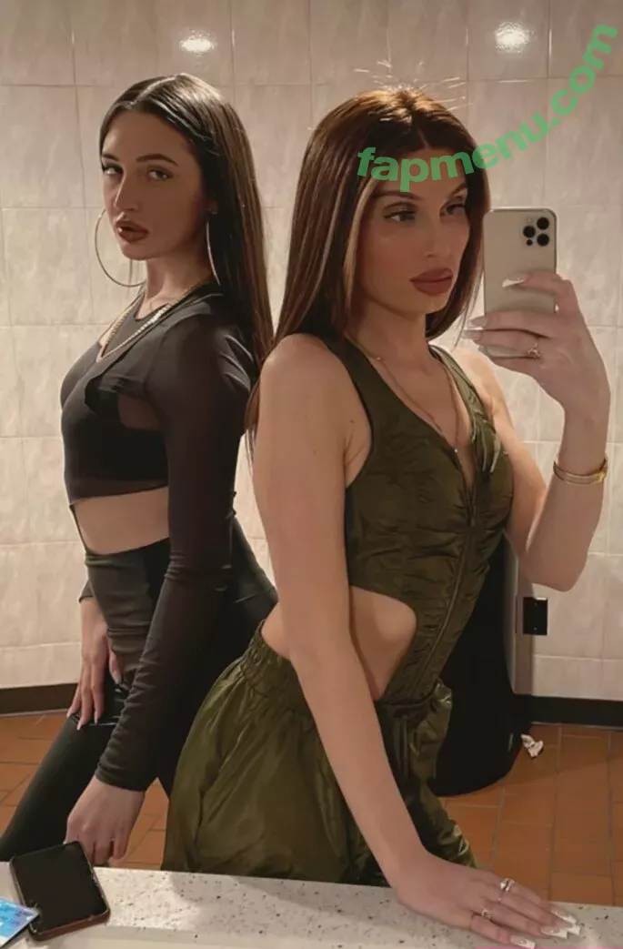 Tsmissmara nude photo #0012 (TS MARA / marabeencroft)