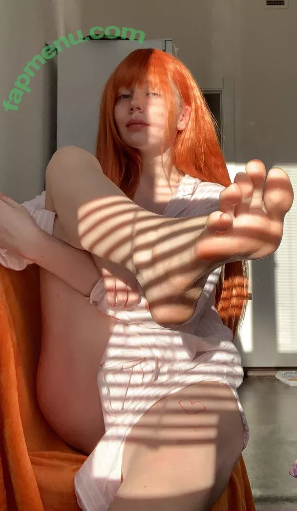 Tsunderebean nude photo #0378 (tsundere.bean)