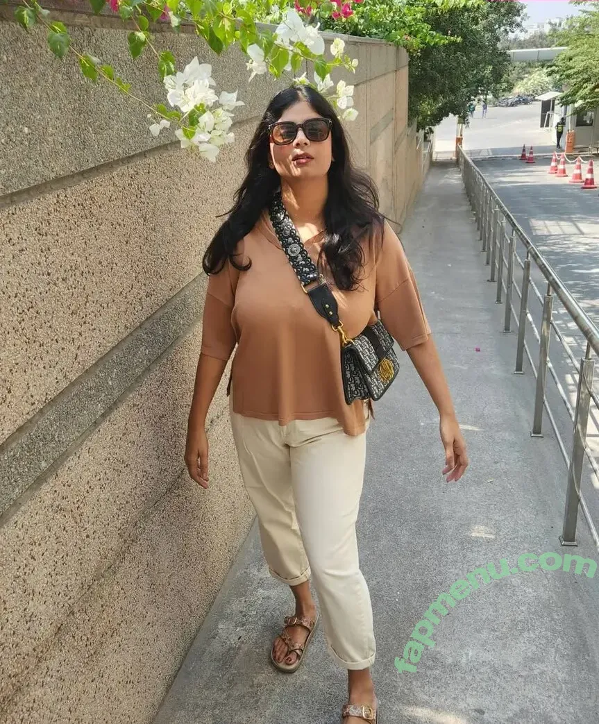 Tulika Snehil nude photo #0008 (tulikasnehil)