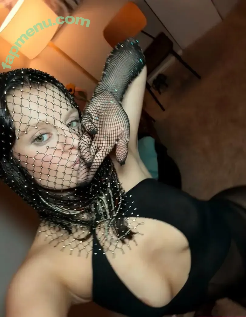 tulipmack nude photo #0021 (tulipmack11)