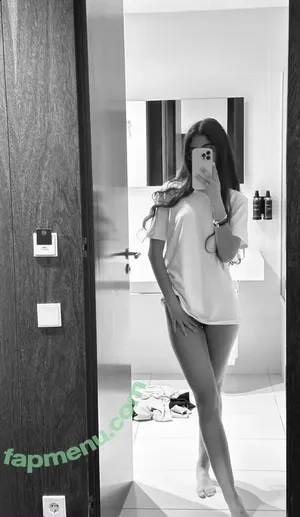 tusecretamaria / tutysantamaria nude photo #0006
