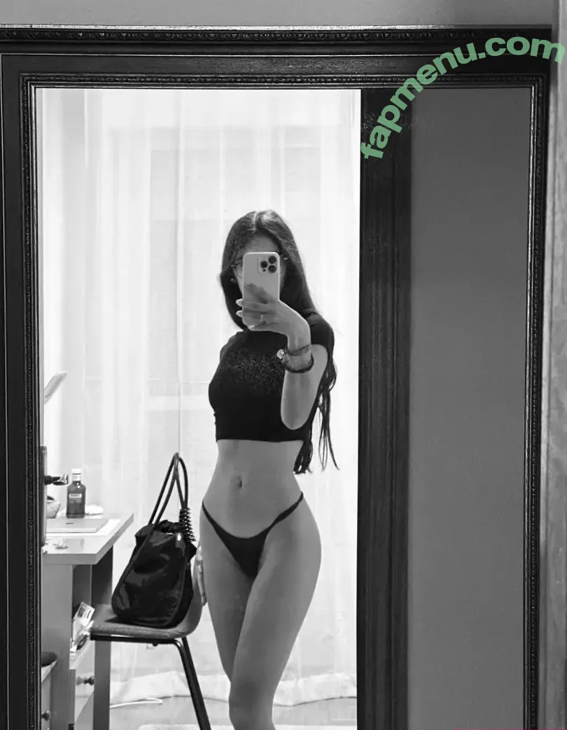 tusecretamaria nude photo #0003 (tutysantamaria)