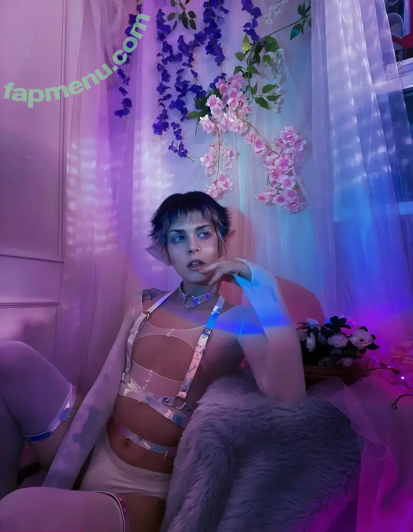 twinkfoxy nude photo #0007 (twinkfoxy)