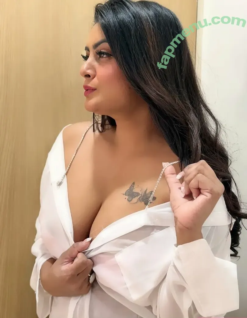 Twinkle Kapoor nude photo #0041 (twinklekapoordollllllll)