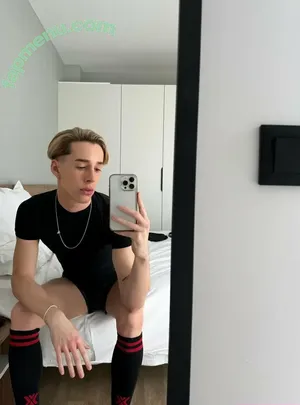 twunkfemboy / tw.nku nude photo #0041