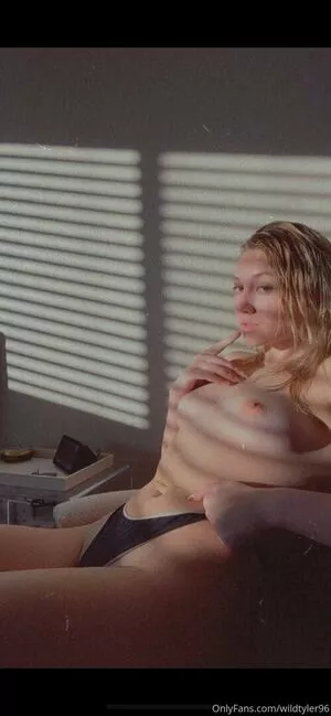 tyleridol / oftyidol nude photo #0003
