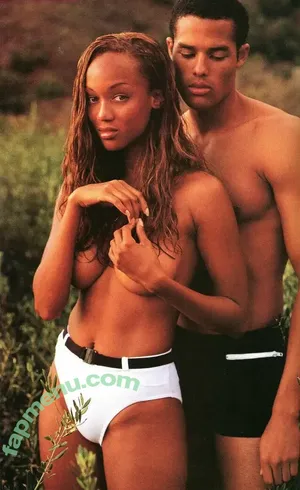 Tyra Banks / tyrabanks nude photo #0308