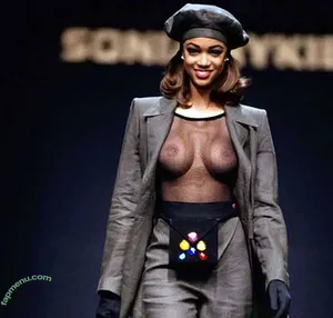 Tyra Banks / tyrabanks nude photo #0315