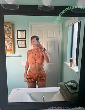 Tyybabyy / tyllarae nude photo #0005