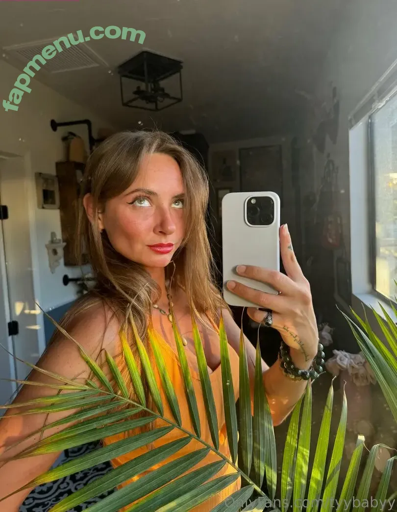 Tyybabyy nude photo #0002 (tyllarae)