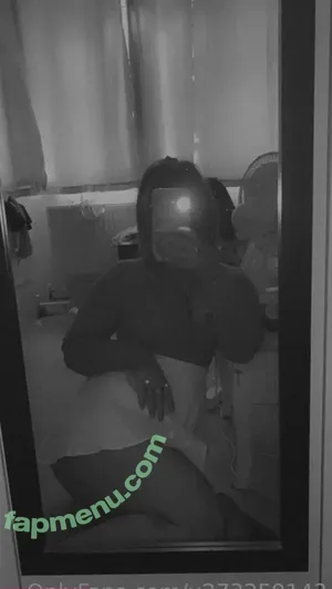  nude photo #0001