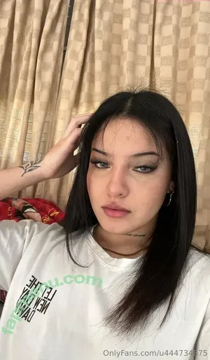  nude photo #0002