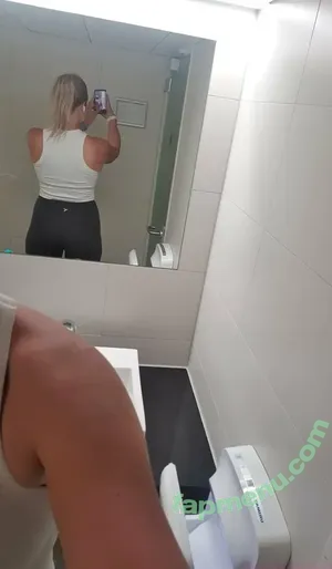  nude photo #0002