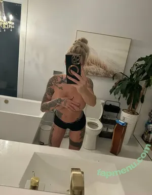  nude photo #0004