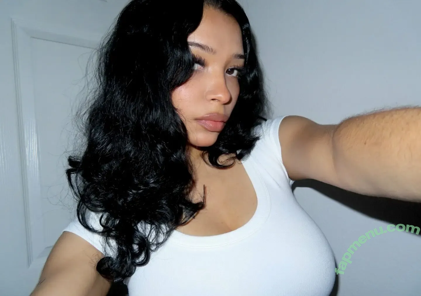 Uculdcme nude photo #0035 (aimsbox / uculdcme_)