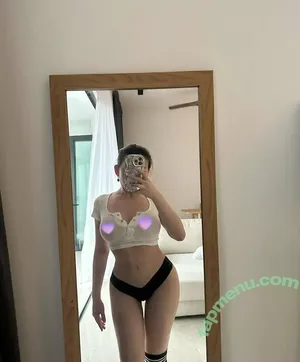 nude photo #0002