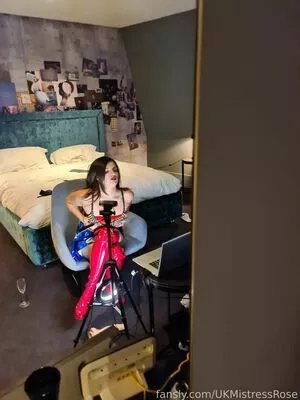 UKMistressRose / ajxclusiveofficial / theenglishrose3 nude photo #0112