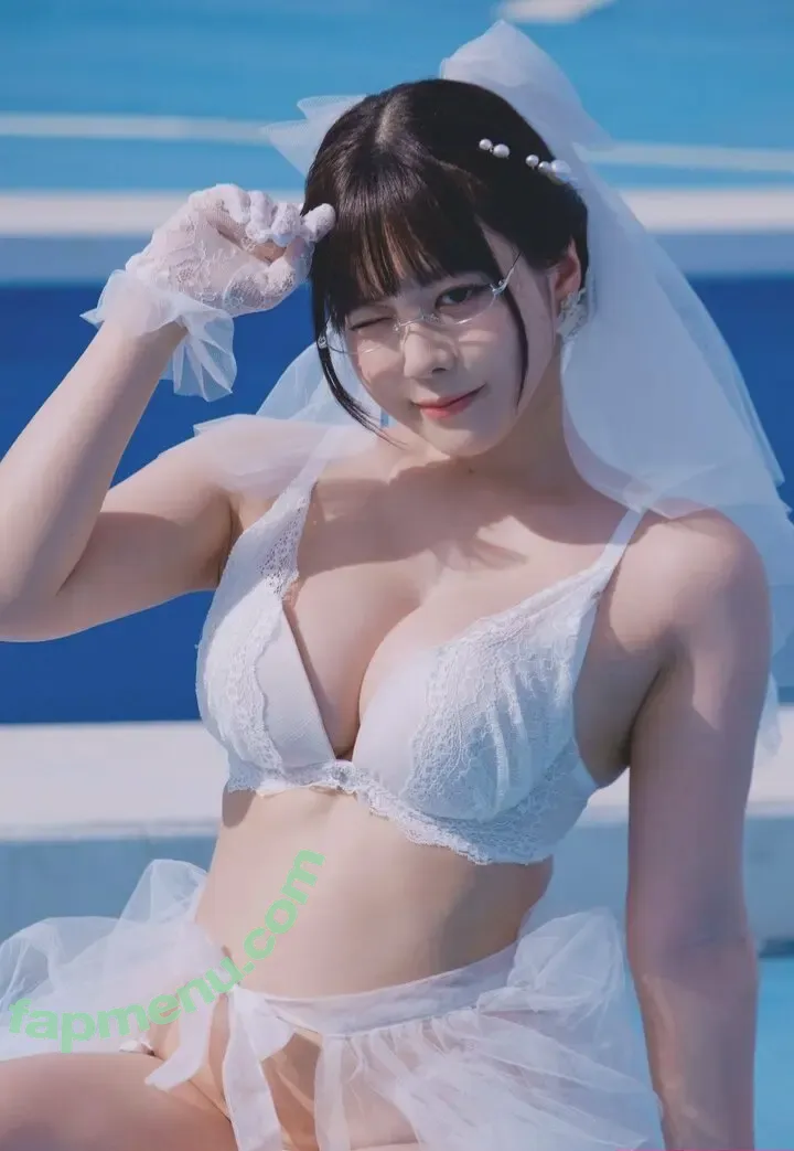 Umi Shinonome nude photo #2736 (umi_portrait)