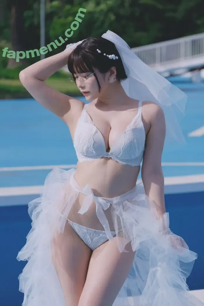 Umi Shinonome nude photo #2773 (umi_portrait)