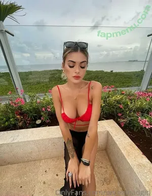  nude photo #0001