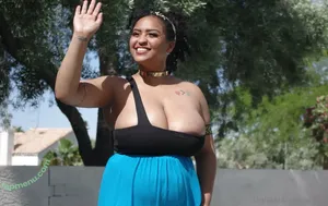 uofgaia / universityofga nude photo #0178