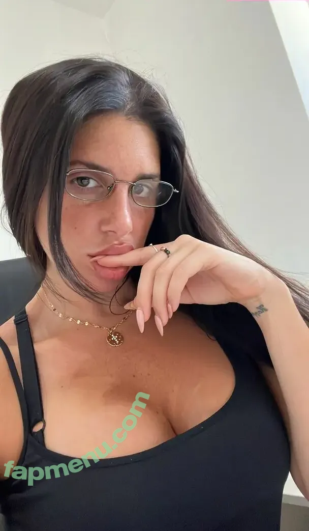 Uramber nude photo #0012 (CestMoiMoraa / Latinixox / Moritatursi / Urcuteisa / kayleevip)