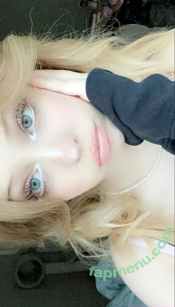 Urfavblonde nude photo #0007 (Urfavblonde)