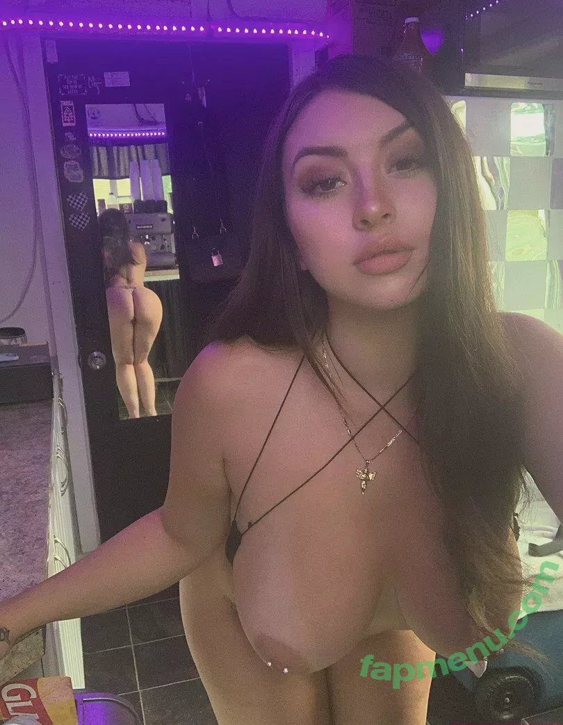 Urfavcoffeegurl nude photo #0244 (CAPBARISTA / urfavcoffeegurll)