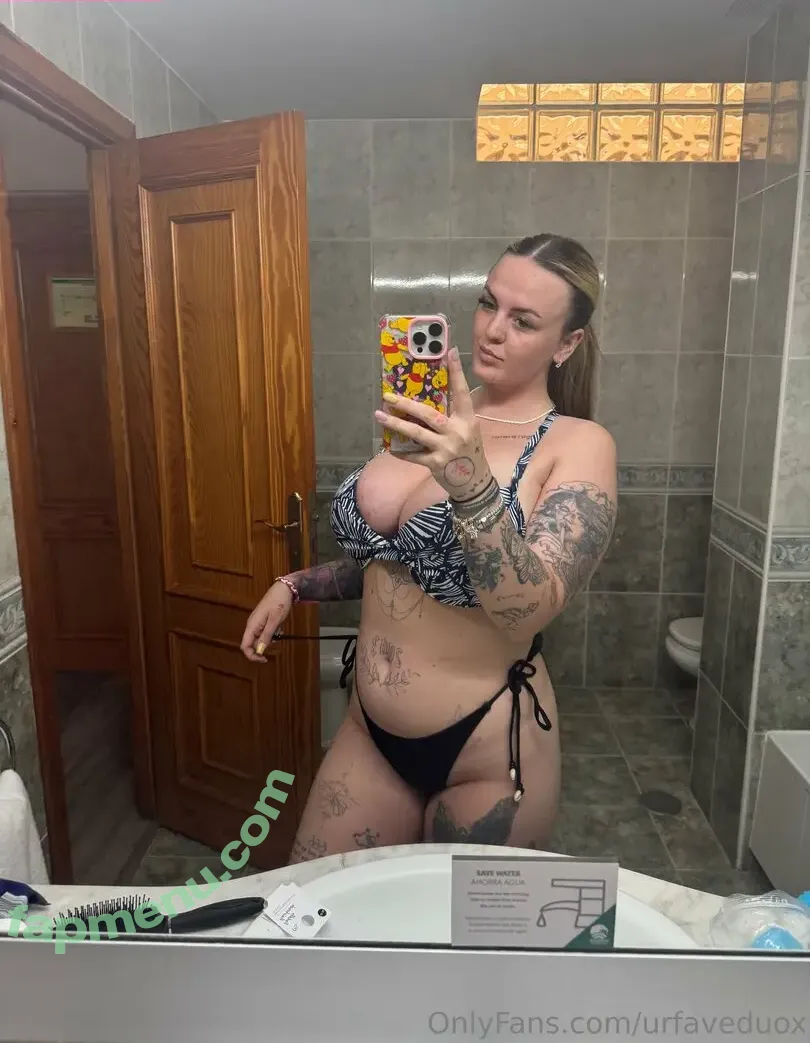 urfaveduox nude photo #0030 (kerriandlaylax)