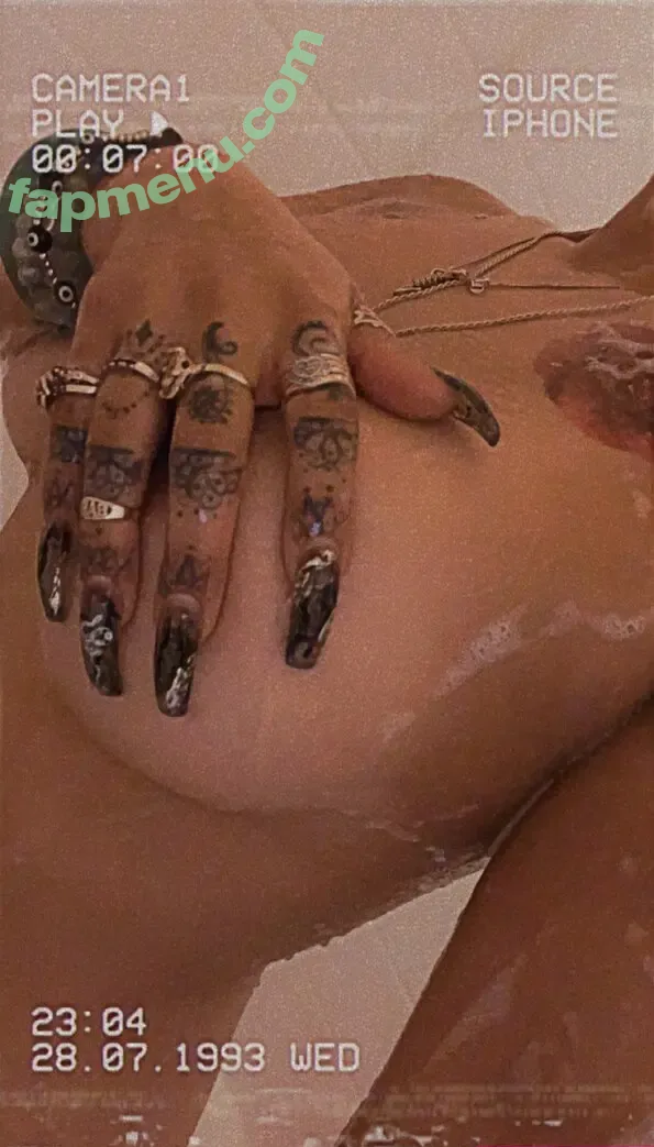Urfavoritexwife nude photo #0017 (urfavvoritee)