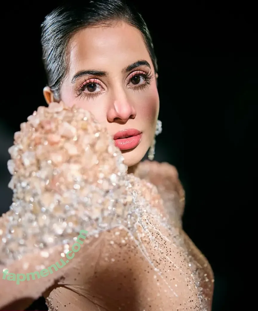 Urfi Javed nude photo #0028 (urf7i)